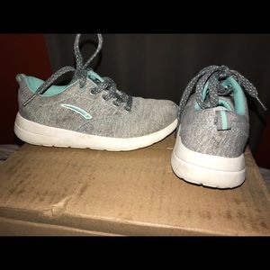 Little girls size 13.5 sneakers
